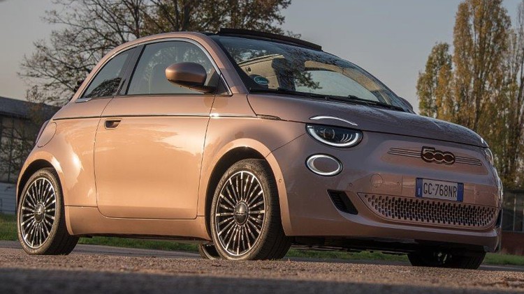 Fiat 500 e Cabrio (2021)