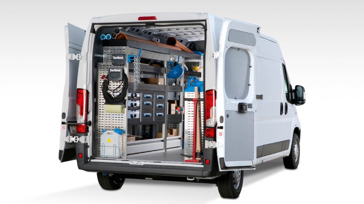 Fiat Ducato Montagemobil mit Sortimo HD-Einrichtung