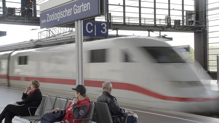 Verkehrsmittel im Vergleich: Die Bahn ist am sichersten