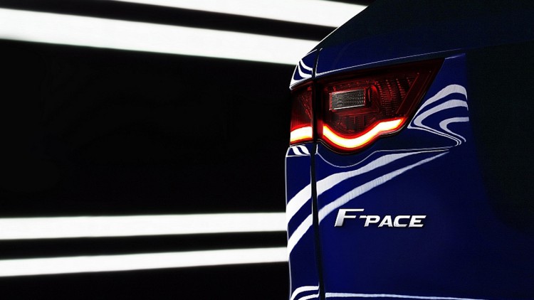 Jaguar-F-Pace-Heck