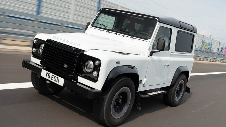 Land Rover Defender Works V8: Vom Rentner zum Raser