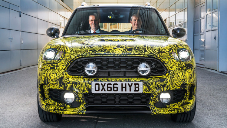 Mini Countryman Plug-in-Hybrid: Künftig auch mit zwei Herzen