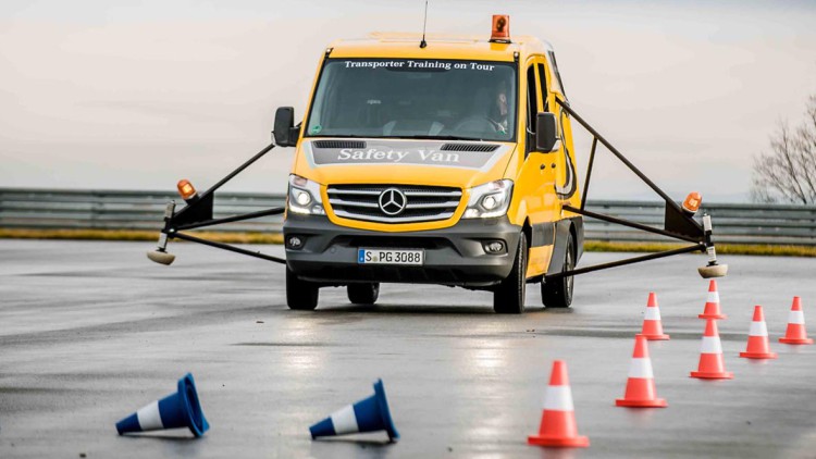 Mercedes-Benz Transporter-Training