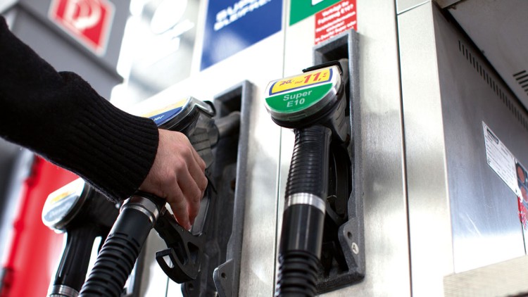Urteil: Automieter müssen sich über Kraftstoffart informieren
