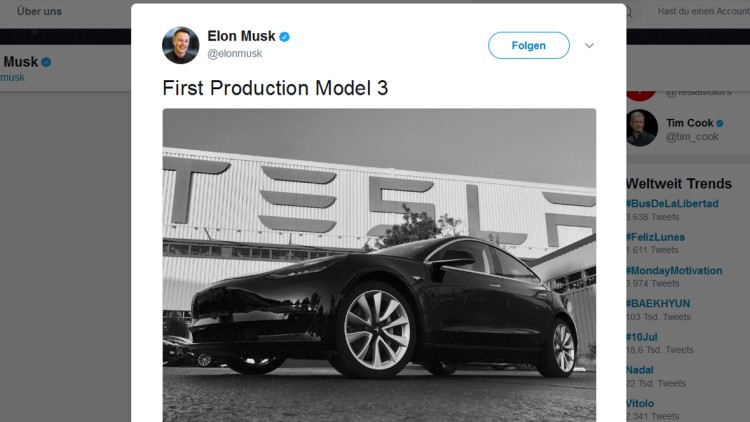 Tesla startet Model 3-Produktion: Die Nummer eins geht an den Chef