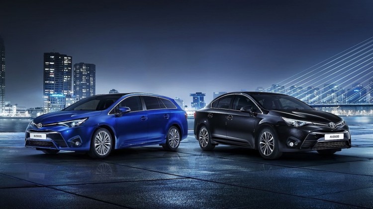 Toyota-Avensis-2016
