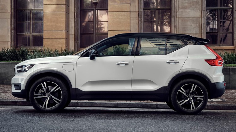 Volvo-XC40-Recharge-T4