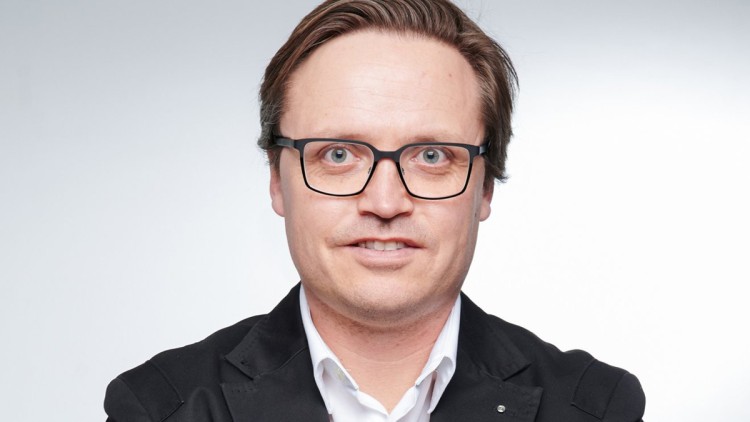 Sebastian Kreuzer, Aluca