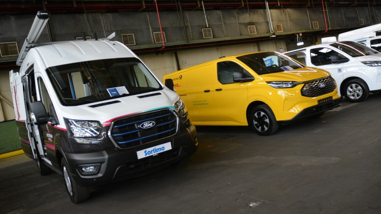 Ford, Transporter, Sortimo, Umbau
