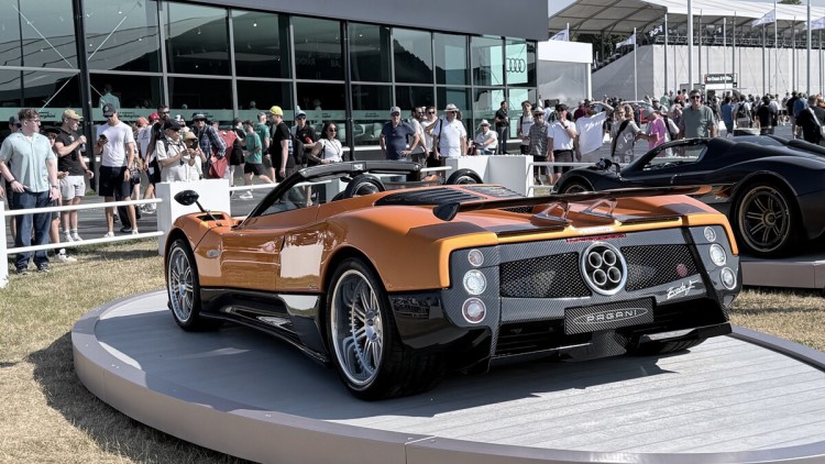 Pagani zeigt den Huayra 70 Derecho.