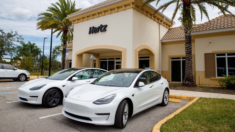 Milliardenauftrag: Hertz bestellt 100.000 Tesla