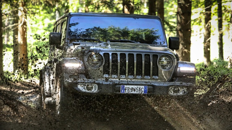 Jeep Wrangler Plug-in-Hybrid: Elektrifizierung für den Offroader