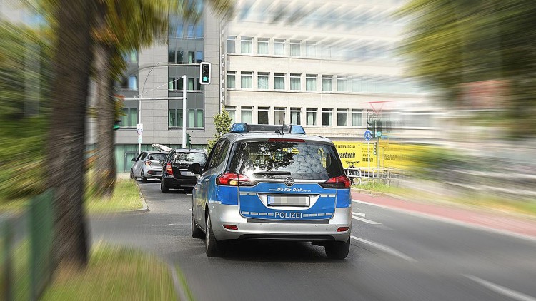 Pilotprojekt mit intelligenten Ampeln: Grüne Welle für Notfälle