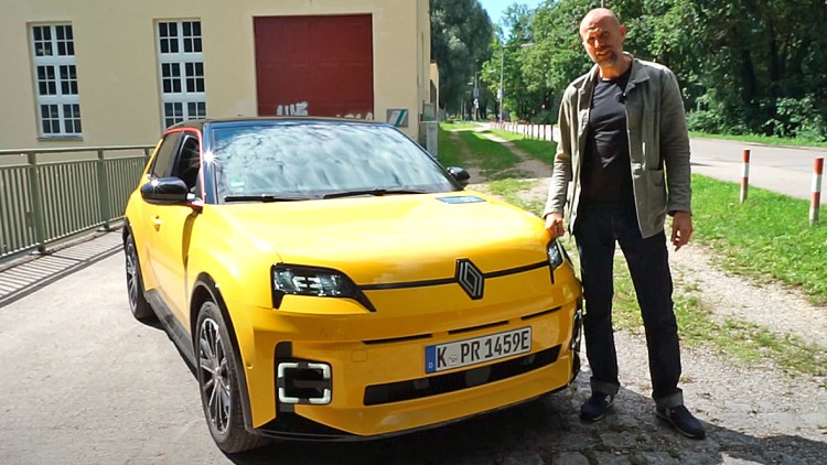Autoflotte-Chefredakteur Michael Blumenstein hat den neuen Renault 5 E-Tech getestet. 