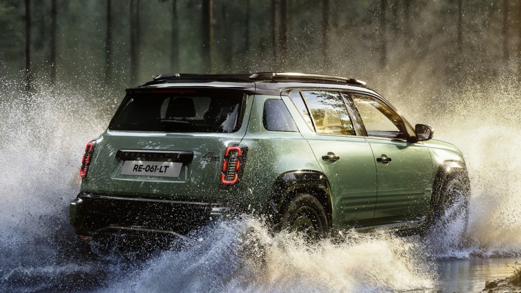 Renault 4 E-Tech Savane 4x4