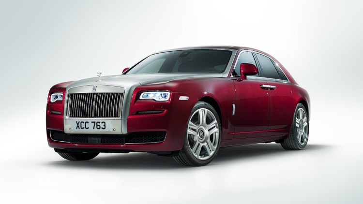 Das zweite Gesicht: Rolls-Royce hat den Ghost ein Facelift verpasst.