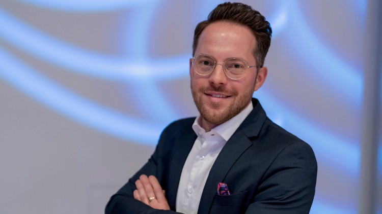 Porträtfoto von Sascha Hribar, Sales Direktor DACH Echoes