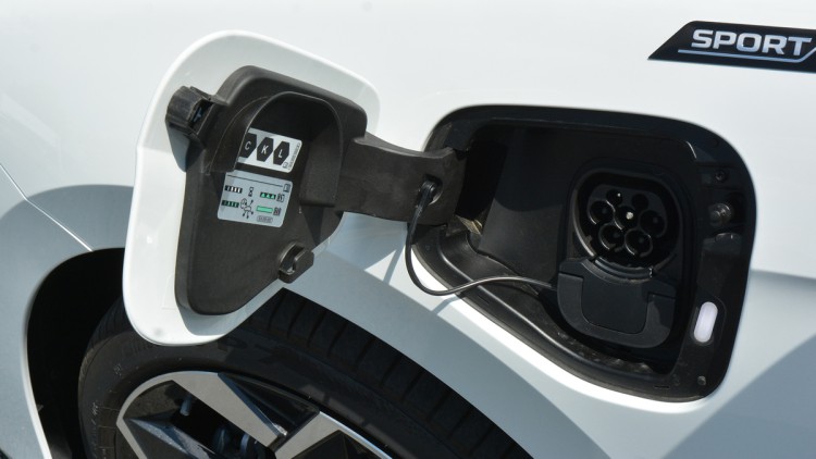 Skoda Superb Combi iV, Ladeanschluss, Plug-in-Hybrid, Kombi