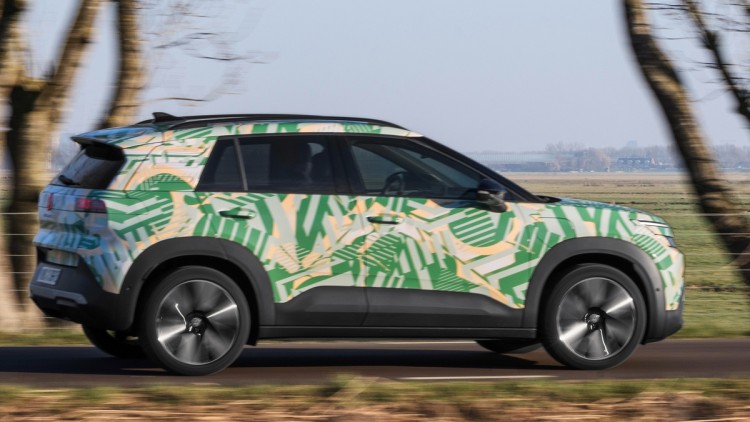 VW ID. Cross Covered Drive