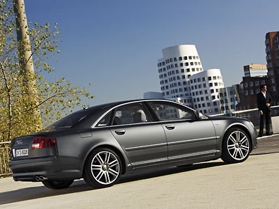 audi_s8_2.jpg