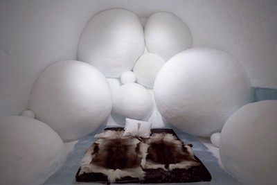 iceexperience_iglu.jpg