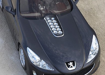 peugeot_907_fronthaube.jpg