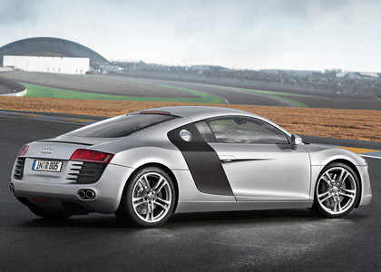 aud_r8_2.jpg