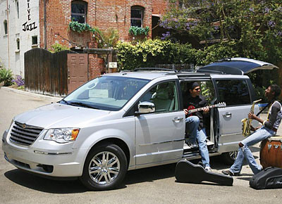 chrysler_voyager_08_3.jpg
