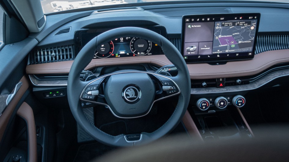 Skoda Superb Combi (2024) Detailfoto vom Lenkrad