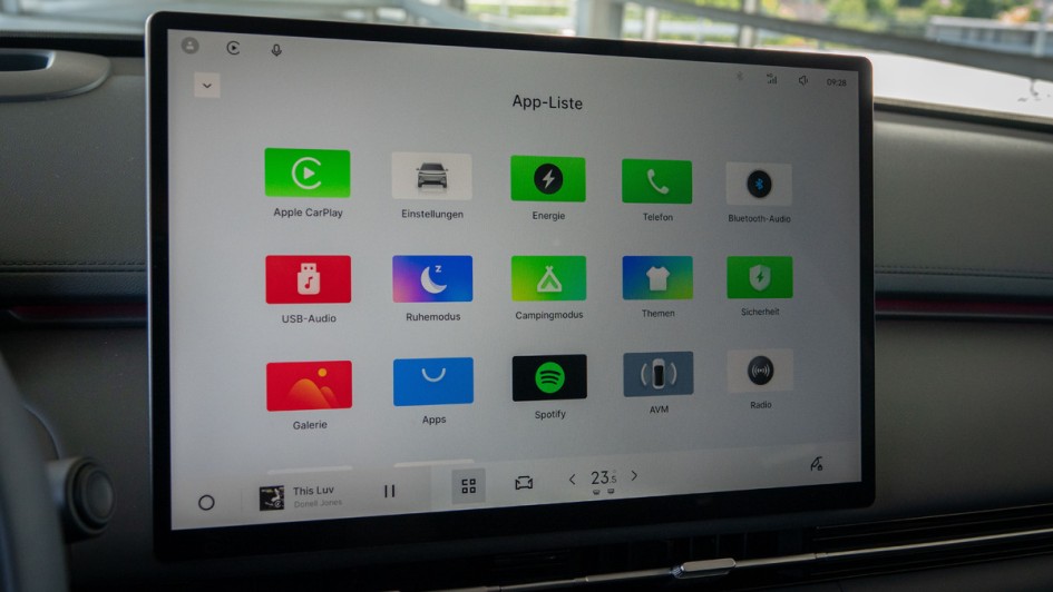 Ansicht der installierten Apps im Geely E5