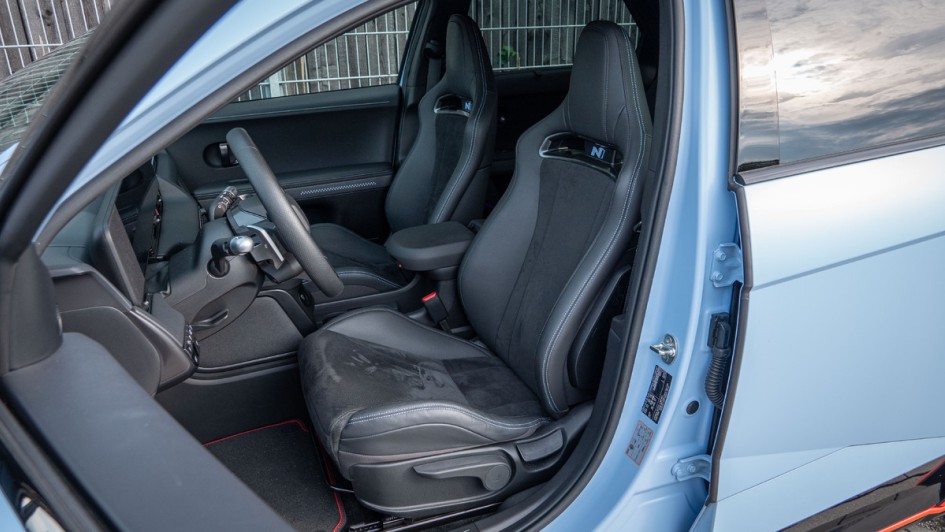 Sportschalensitz vorn im Hyundai Ioniq 5 N