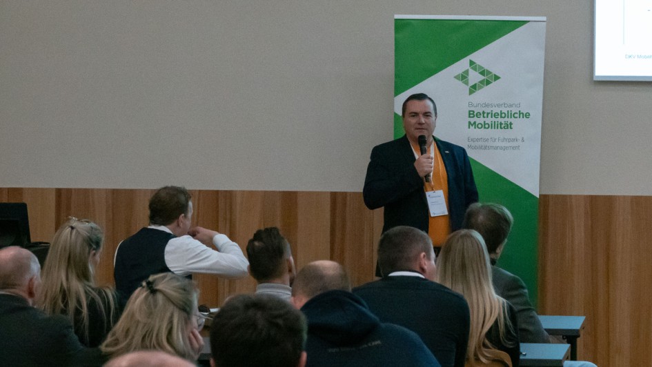 Christof Kiesel von DKV Mobility bei seinem Vortrag auf der Nakobemo 2025