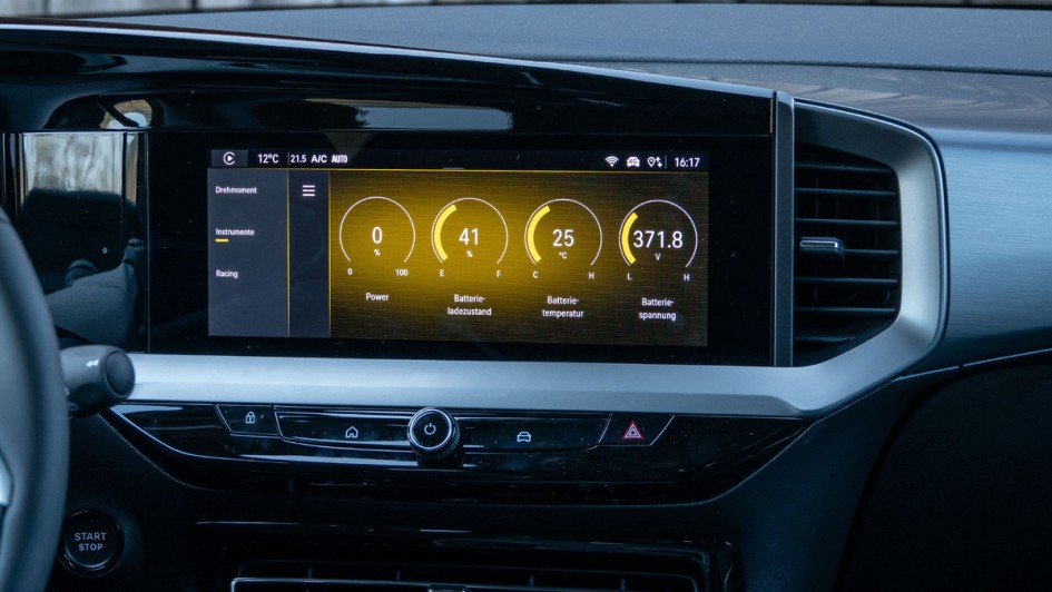 Details der Performanceanzeige im Opel Mokka GSE