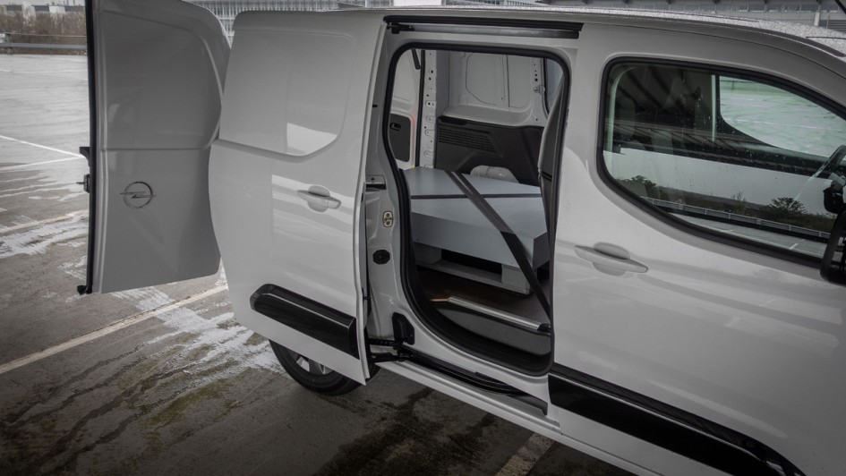 Opel Combo Electric (2024) Schiebetür rechts