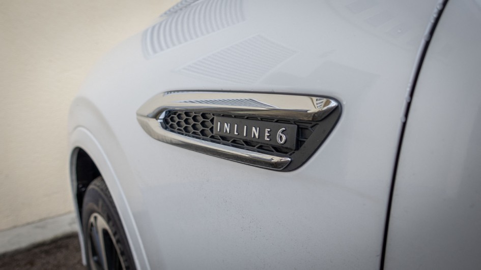 Mazda CX-60 D 254 AWD Schriftzug am Kotflügel