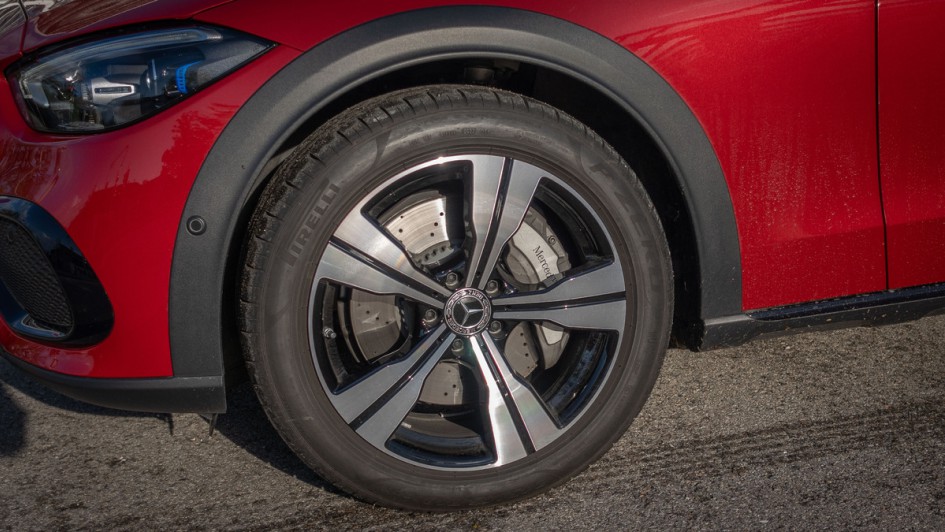 Mercedes C 220 d All Terrain in Patagonienrot 18-Zoll-Alurad 245/45 R 18