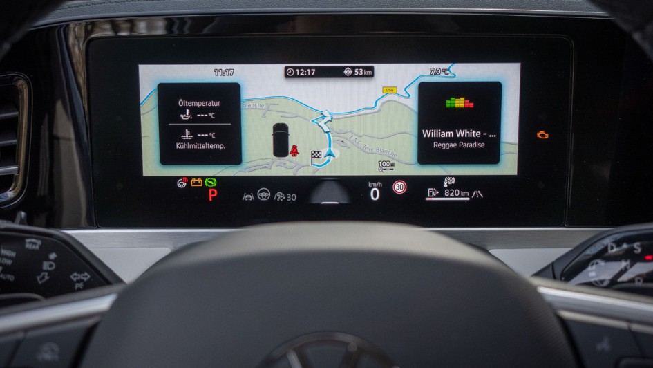  VW Passat 2.0 TDI Digitaltacho mit angezeigter navigationsansicht