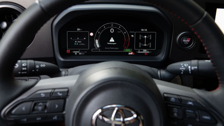 Kombiinstrument des GR Yaris