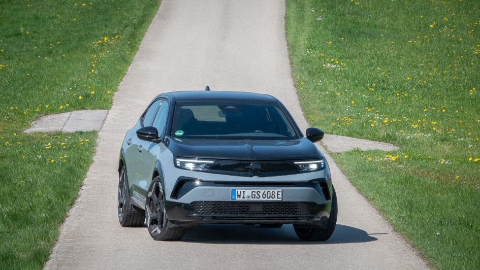 Opel Mokka GSE von vorn fotografiert