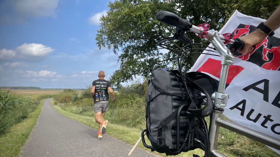 Christian Schwenkenbecher (Me Energy) bei seinen zwei Teilstücken des ALD Run For Charity