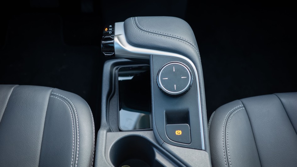 Handauflage für die rechte Fahrerhand im Togg T10X