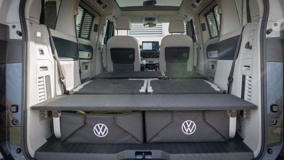 Liegewiese im VW ID.Buzz Pro langer Radstand