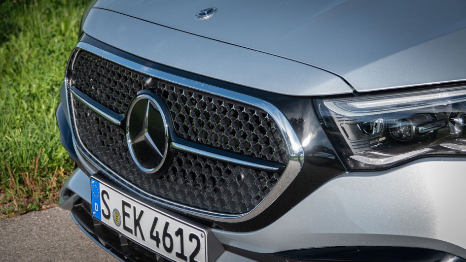 Foto des Kühlergrills vom Mercedes E 450