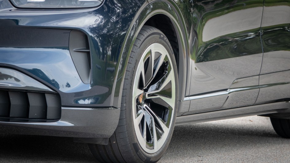 Vorderrad des Cayenne Electric in 22 Zoll