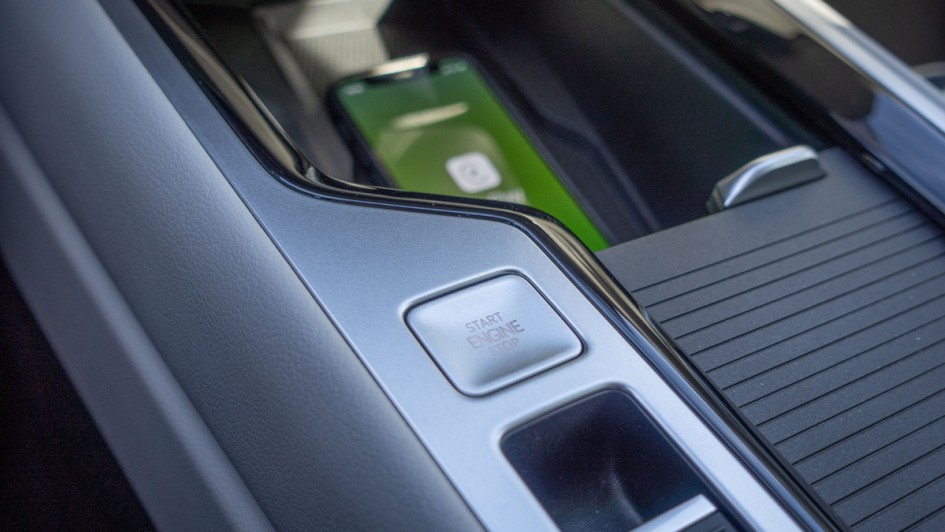 Motor-Startknopf im VW Passat 2.0 TDI