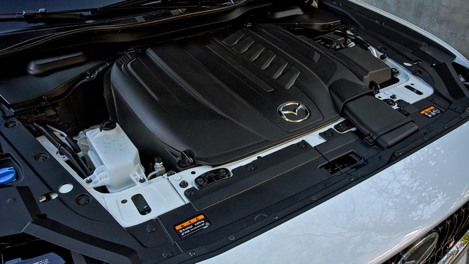 mazda_cx-60_diesel_motorraum_engine