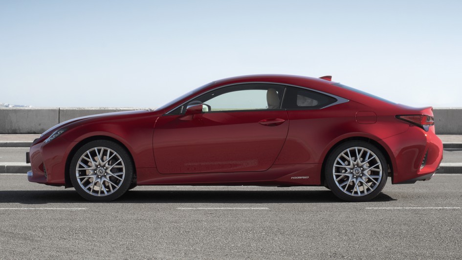 Lexus RC 300h (2020)