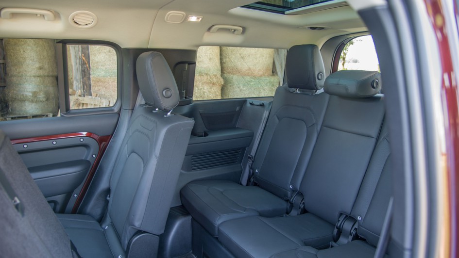 Sitze in der dritten Reihe im Defender 130