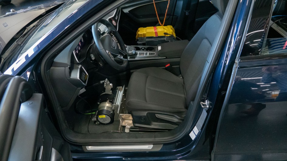 Von Conti entwickelte Testapparatur fürs automatisierte Bremsen