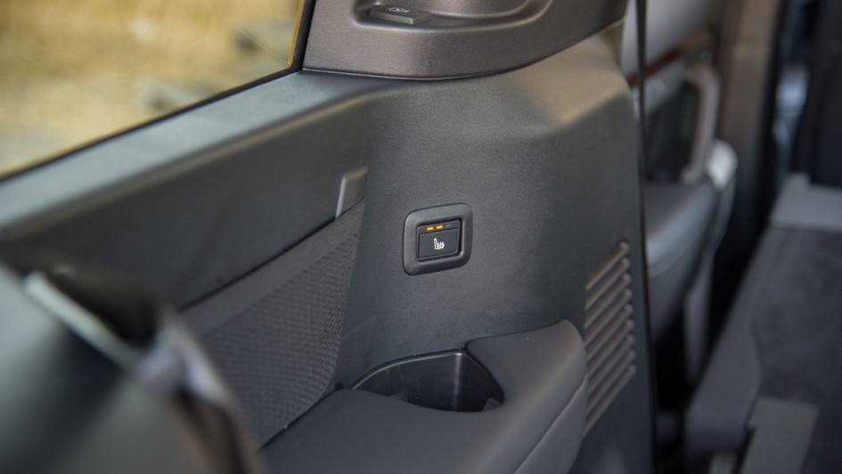 Sitzheizung im Defender 130 in der letzten, dritten Sitzreihe